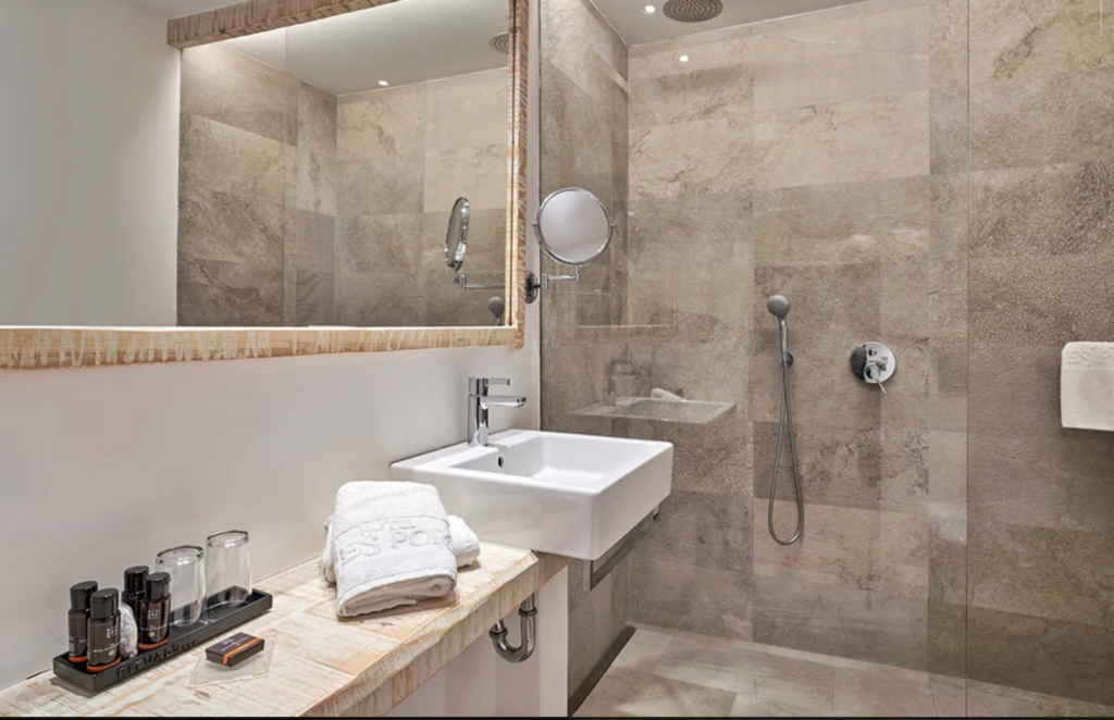 yoga retreat mallorca